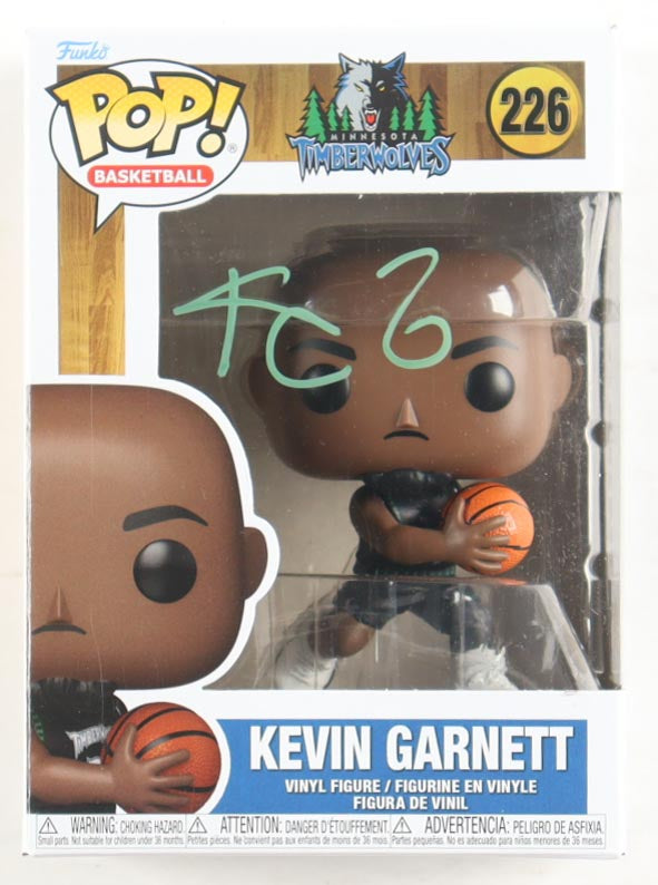 🏀 KEVIN GARNETT SIGNED VINYL FIGURE 🐺